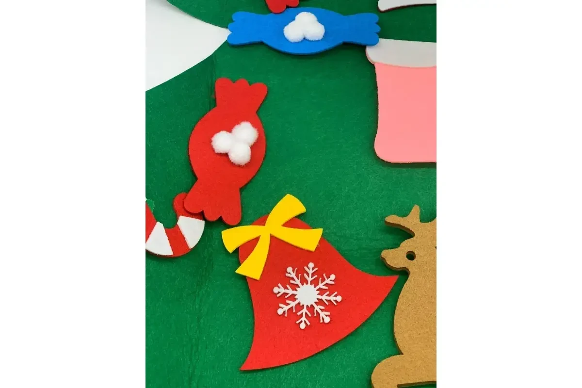 Дитяча різдвяна ялинка з фетру Chrismas Free