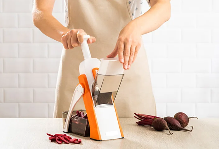 Мультислайсер-терка для овочів Brava Spring Slicer 9462