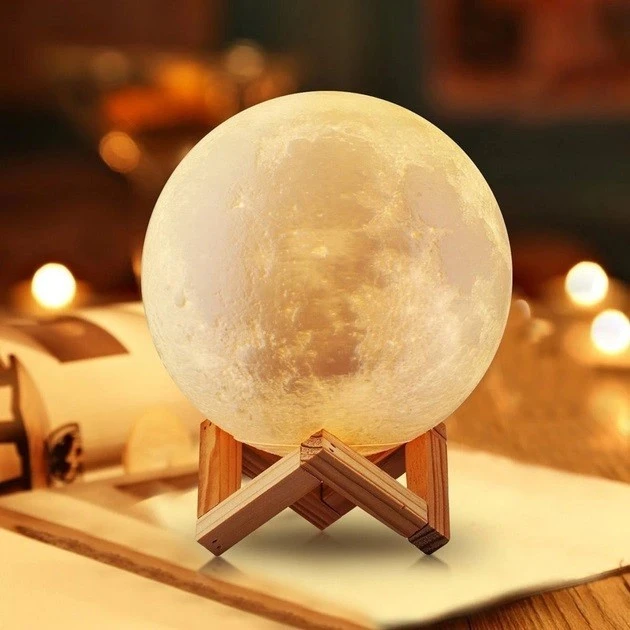 Світильник Moon Light 3D із дерев\u2019яною підставкою, 15 см